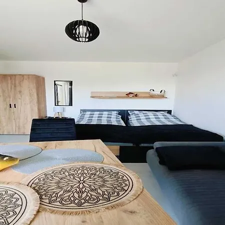 For 4 People, 公寓 米耶伦科